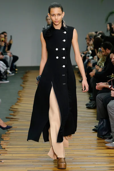 Look 34